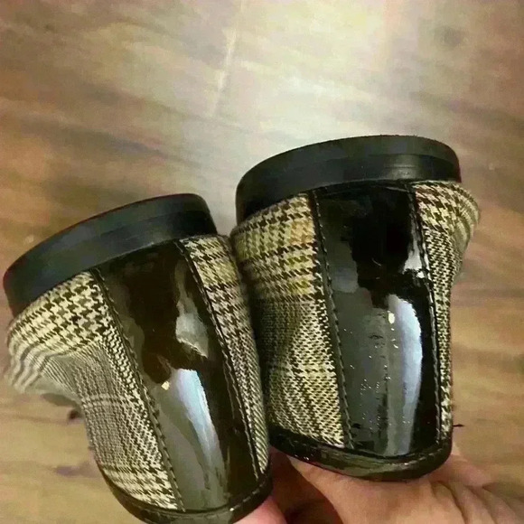 Michelle D size 10 black,white,brown  plaid flats - Picture 4 of 12